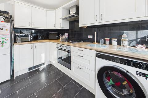 3 bedroom end of terrace house for sale, Stanley Gardens, Hersham, Walton-On-Thames