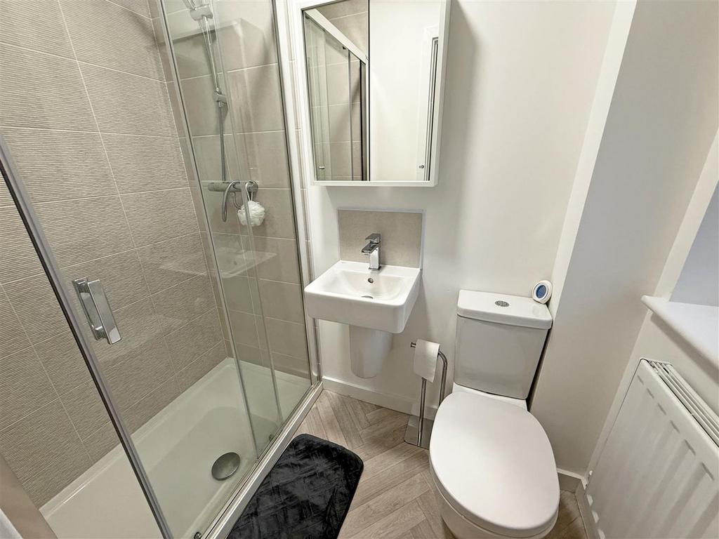 Doxford ensuite.jpg