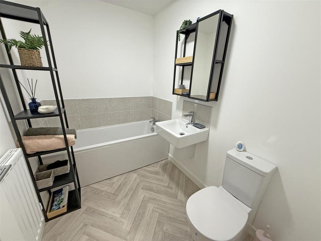 Doxford Bathroom.jpg
