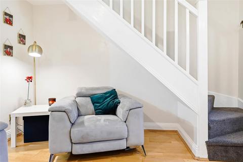 2 bedroom end of terrace house for sale, Heathlee Road, Crayford, Kent