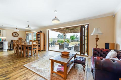 4 bedroom detached house for sale, Eastville House, Ragged Appleshaw, Andover