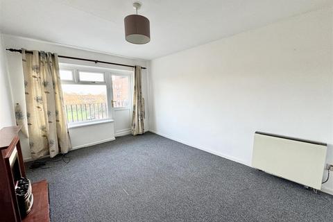 2 bedroom flat to rent, Gilpin House, Claymond Court, Stockton-On-Tees