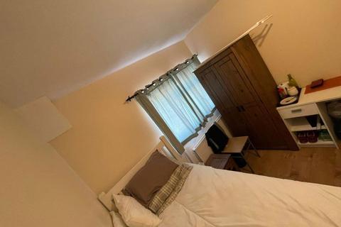 undefined, Ashurst Way, Rosehill