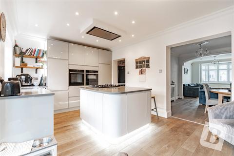 4 bedroom semi-detached house for sale, Gorseway, Romford, RM7