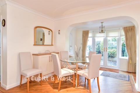 2 bedroom detached bungalow for sale, Sea Lane Gardens, Ferring, Worthing, West Sussex