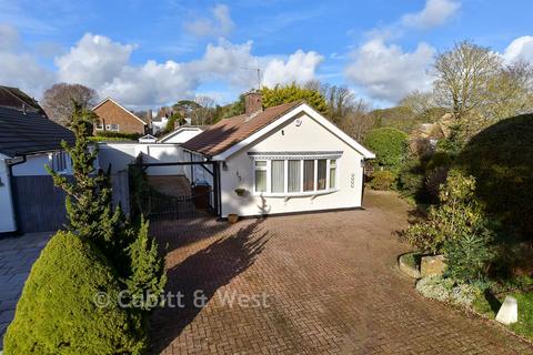 2 bedroom detached bungalow for sale, Sea Lane Gardens, Worthing BN12