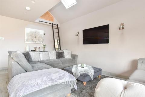 4 bedroom detached house for sale, Queens Road, Newport, Isle of Wight