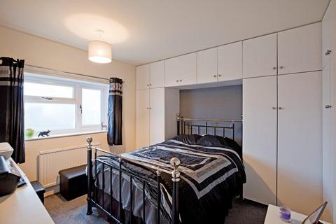 3 bedroom terraced house for sale, Hampshire Close, Ilkley LS29