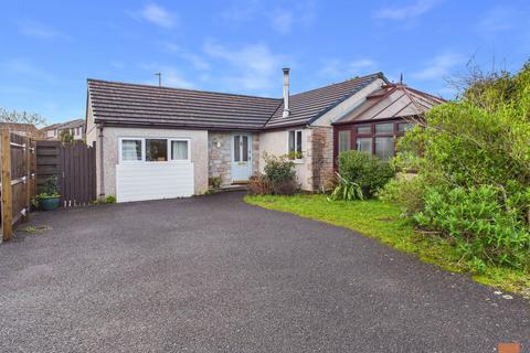 3 bedroom detached bungalow for sale, Glendale Crescent, Mount Hawke