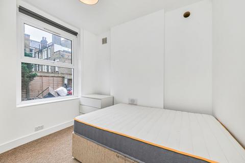 2 bedroom flat to rent, Theatre Street, London, SW11