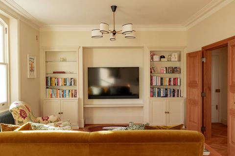 2 bedroom apartment to rent, Tregunter Road, Chelsea, SW10