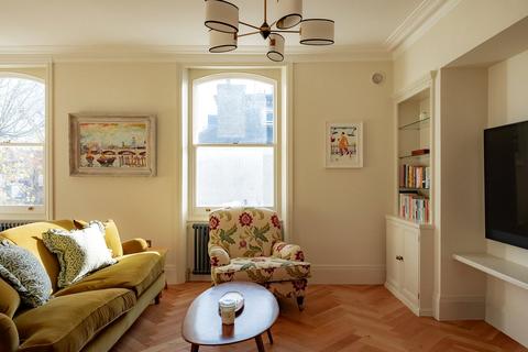 2 bedroom apartment to rent, Tregunter Road, Chelsea, SW10