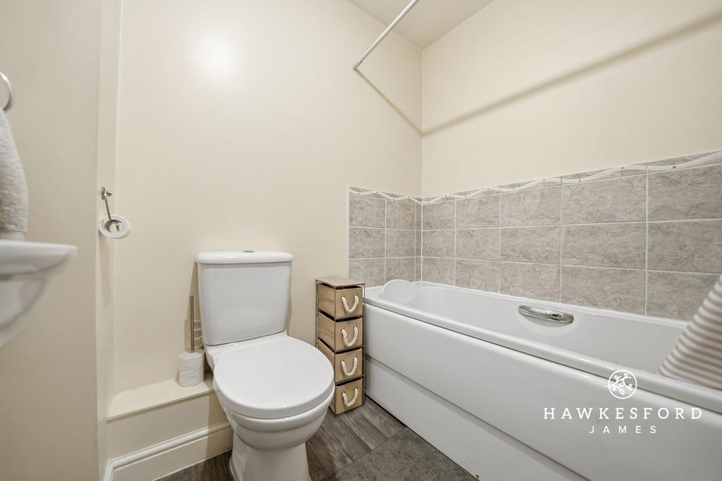 Amethyst Drive, Sittingbourne - Bathroom