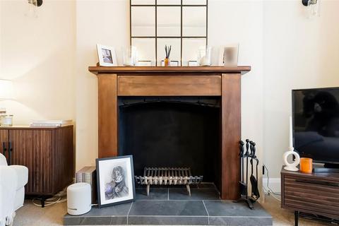 3 bedroom semi-detached house for sale, Cornwallis Road, Maidstone, Kent, ME16