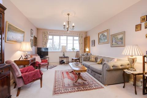 3 bedroom apartment for sale, Raymond Road, London SW19
