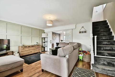 3 bedroom semi-detached house for sale, Arundel Avenue, Stockport SK7