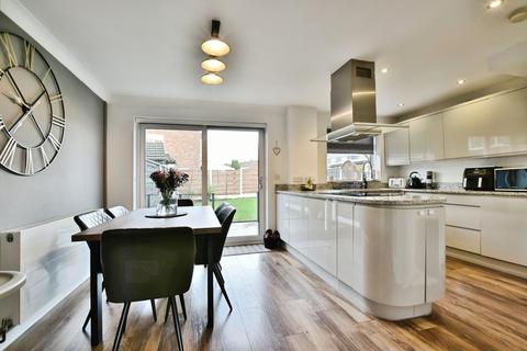 3 bedroom semi-detached house for sale, Arundel Avenue, Stockport SK7