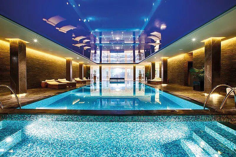 Pool .jpg