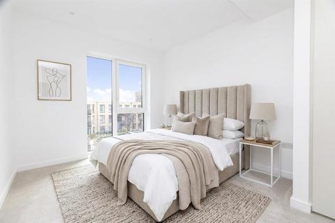 2 bedroom apartment to rent, Fulham Reach, Parrs Way, London W6
