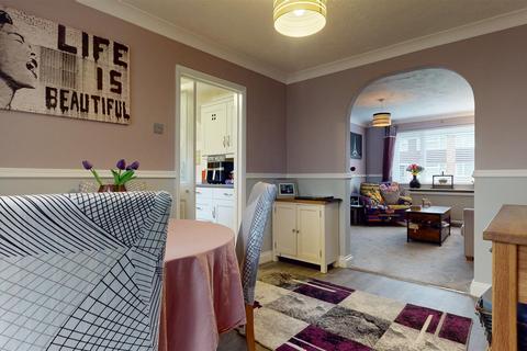 3 bedroom semi-detached house for sale, Eden Walk, Milton Keynes MK3