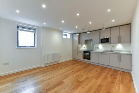 1 bedroom apartment to rent, Broadway, Woking GU21