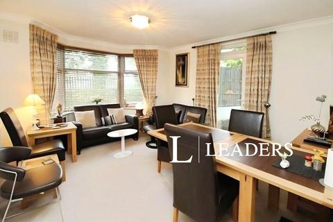 undefined, A Grove Lodge, ST4