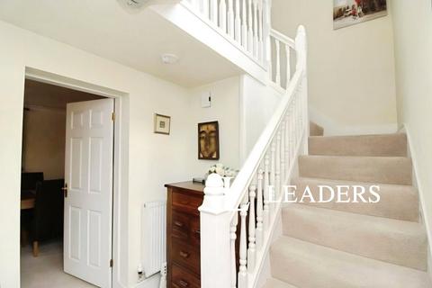 undefined, A Grove Lodge, ST4