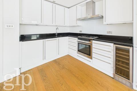 undefined, Wellington Street, Covent Garden, WC2E