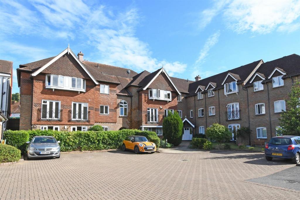 22 ladymere Place.jpg