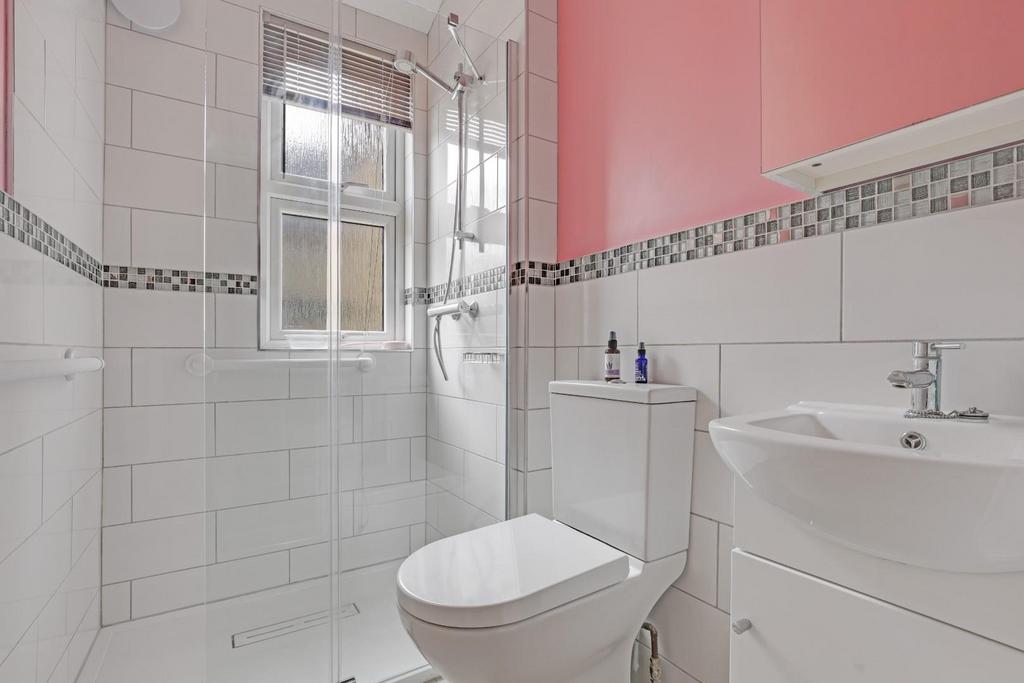 15-051e JHProp Wpen- 42 Pelham Road - 19.jpg