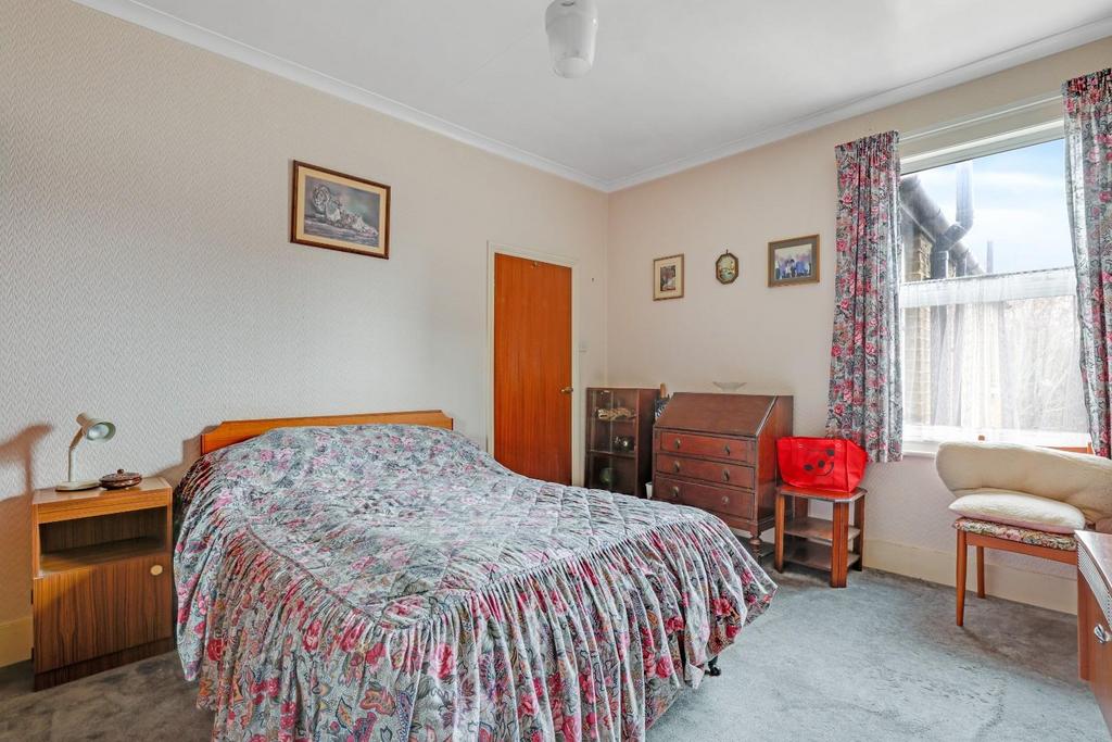 13-603a JHProp Wpen- 42 Pelham Road - 13.jpg