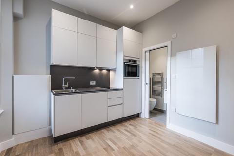 undefined, Flat 2 33 Croxley Road