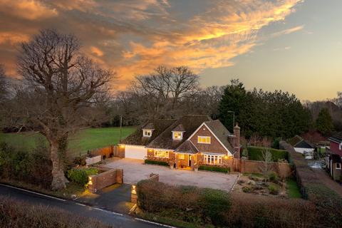4 bedroom detached house for sale, Brickhouse Lane, Newchapel, RH7