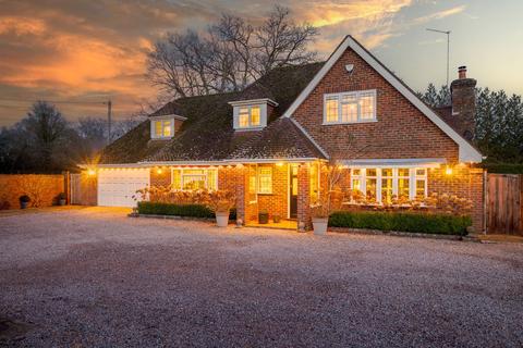 4 bedroom detached house for sale, Brickhouse Lane, Newchapel, RH7