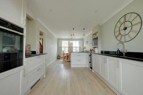 undefined, Howard Avenue, Burgess Hill, RH15