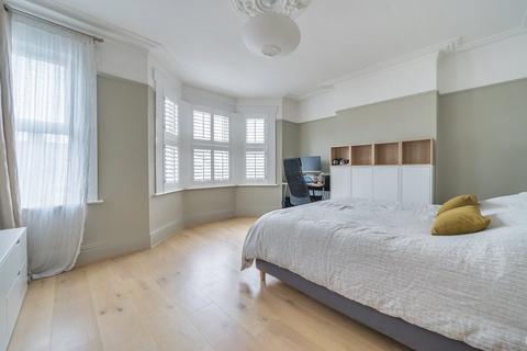 4 bedroom terraced house for sale, Chestnut Rise, Plumstead