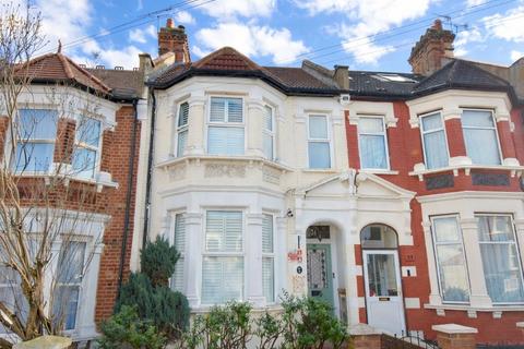 4 bedroom terraced house for sale, Chestnut Rise, Plumstead