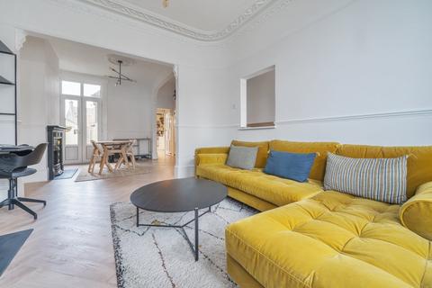 4 bedroom terraced house for sale, Chestnut Rise, Plumstead