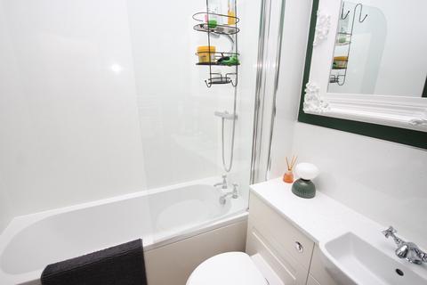 2 bedroom apartment for sale, Fennel Close, Maidstone ME16