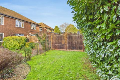 2 bedroom apartment for sale, Hither Meadow, Chalfont St. Peter, Gerrards Cross, Buckinghamshire, SL9