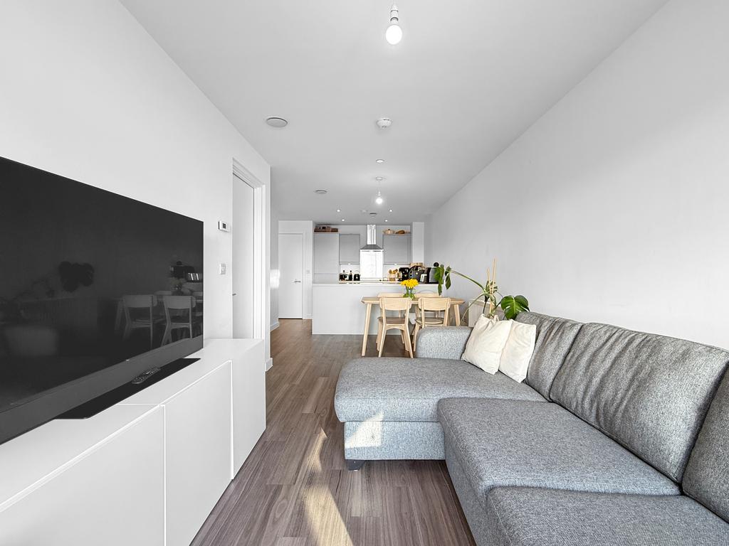 Kitchen/Dining Living Space