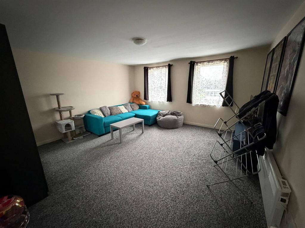 Lounge/Kitchen