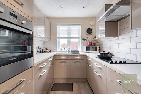 1 bedroom retirement property for sale, King Street, Kings Lodge, ME14