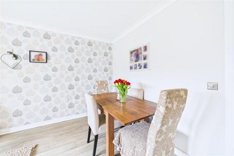 4 bedroom townhouse for sale, Modern townhouse in central Clevedon