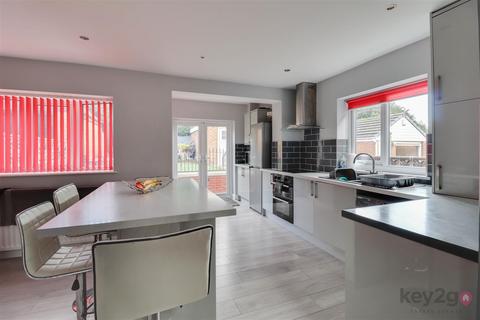 3 bedroom detached house for sale, Camdale View, Ridgeway, Sheffield, S12