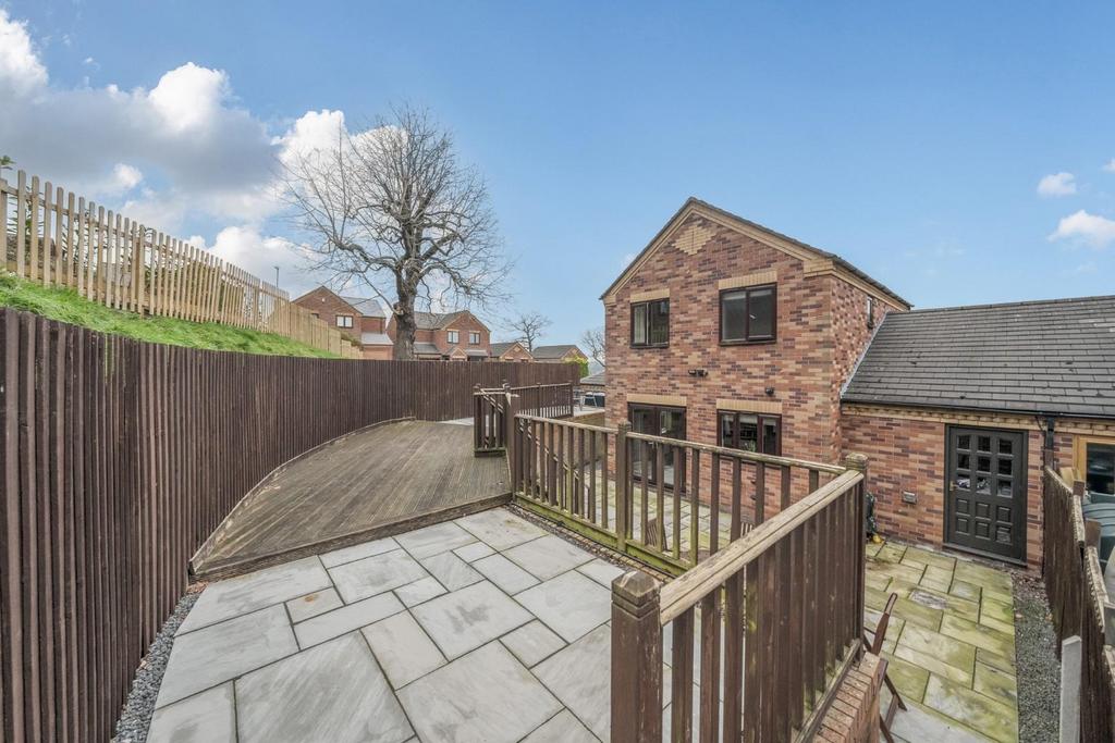 Decking area.jpg