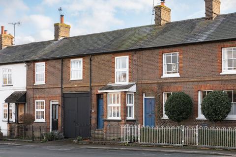 3 bedroom terraced house for sale, New Street, Cheddington, Buckinghamshire LU7