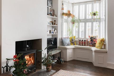 3 bedroom terraced house for sale, New Street, Cheddington, Buckinghamshire LU7