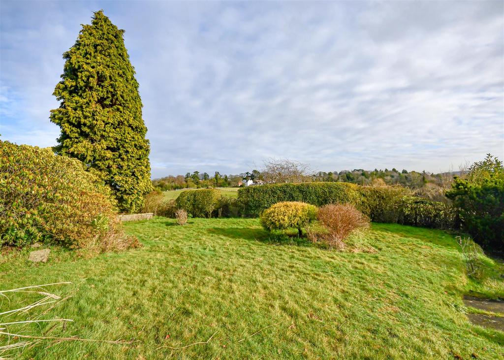 1 Foxlands Avenue-13.jpg