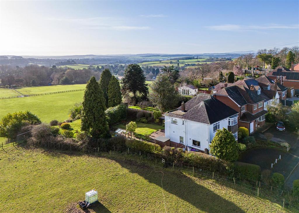 1 Foxlands Avenue-drone-05.jpg